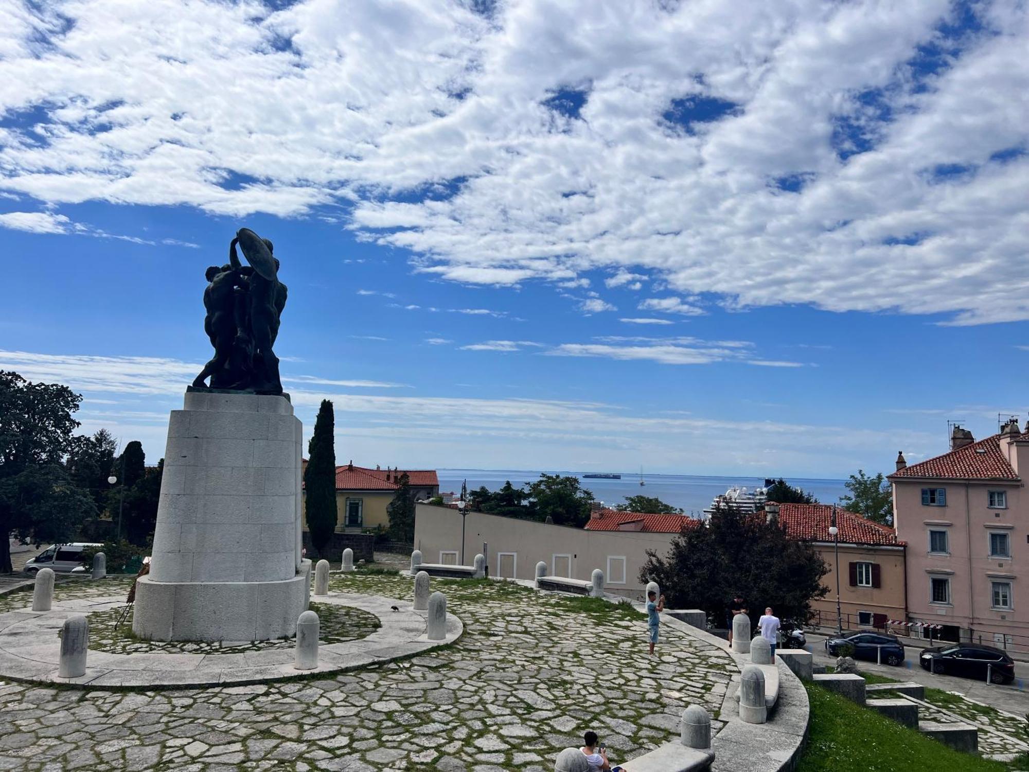 Appartamento Al Castello Trieste Exterior photo