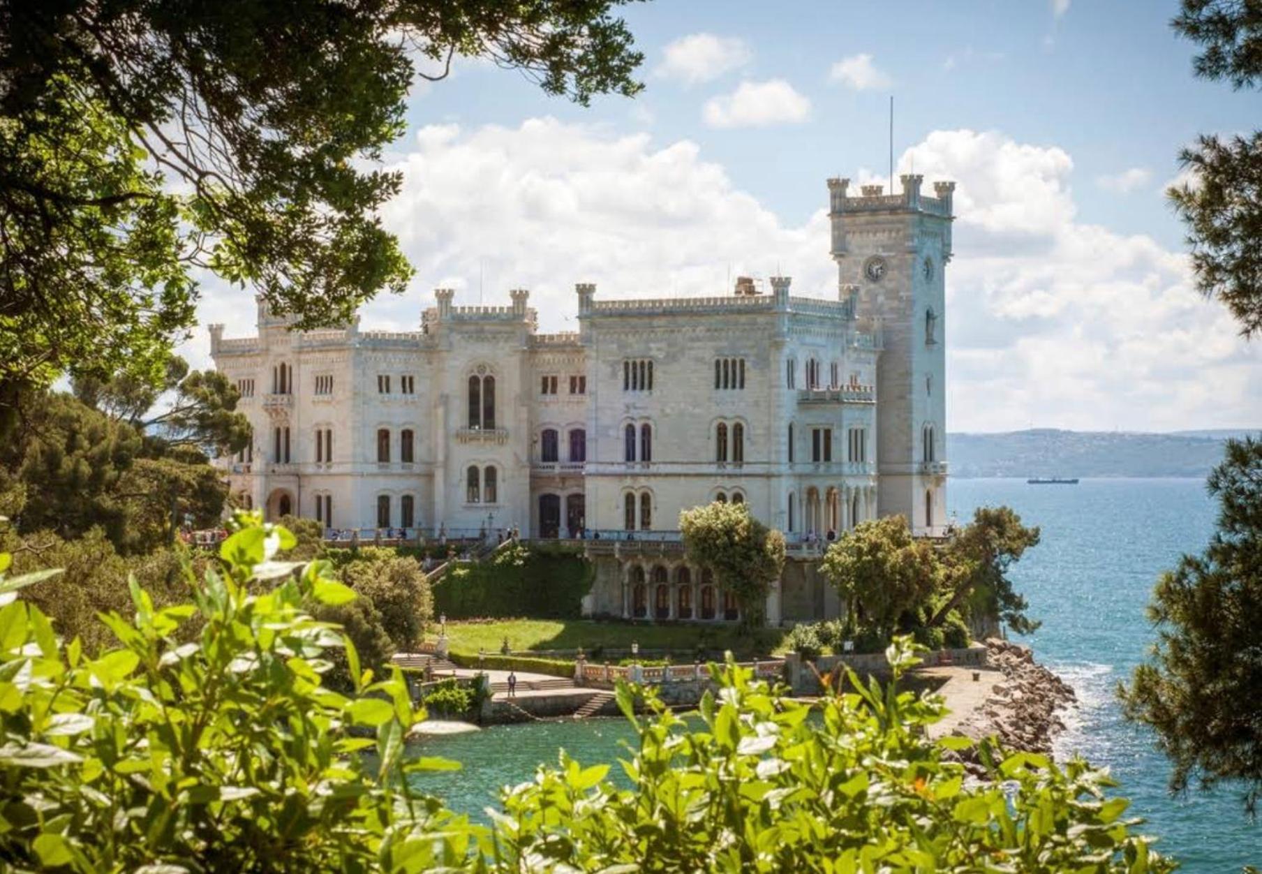 Appartamento Al Castello Trieste Exterior photo
